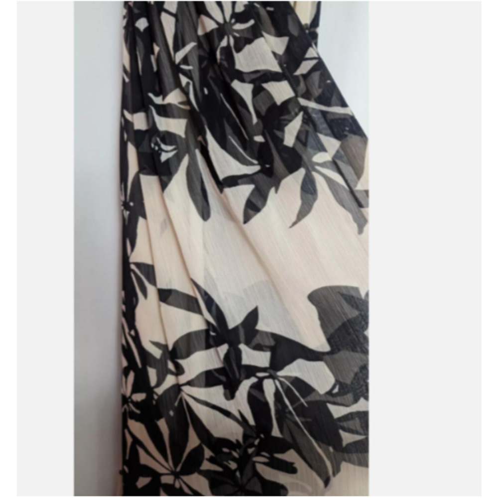 NWOT BCBG Paris Ivory Black Beaded Floral Maxi Strappy Dress Size 2 K2 Resort - Picture 4 of 8
